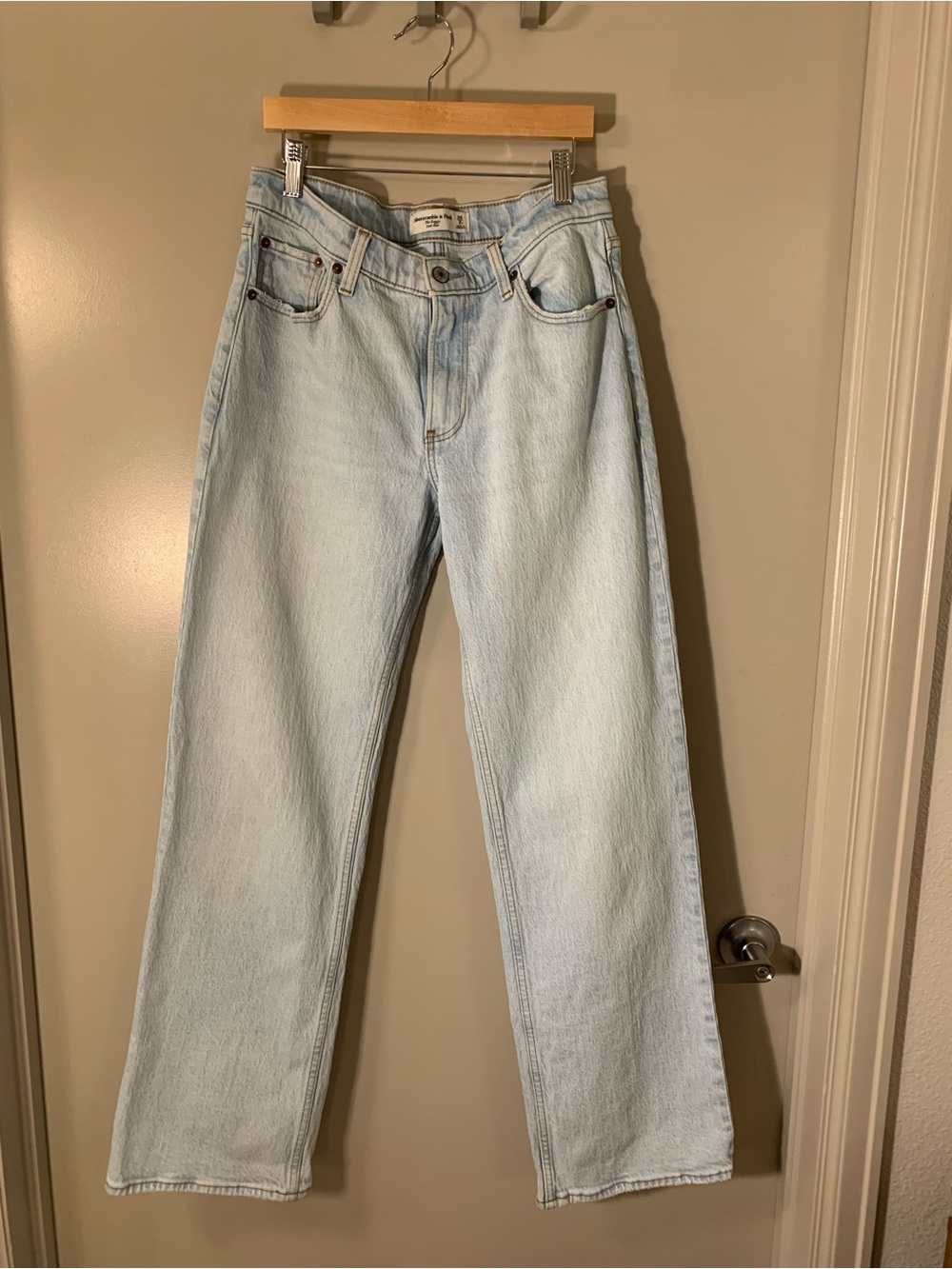 ‘The Baggy Low Rise’ Light Blue Women's Jeans